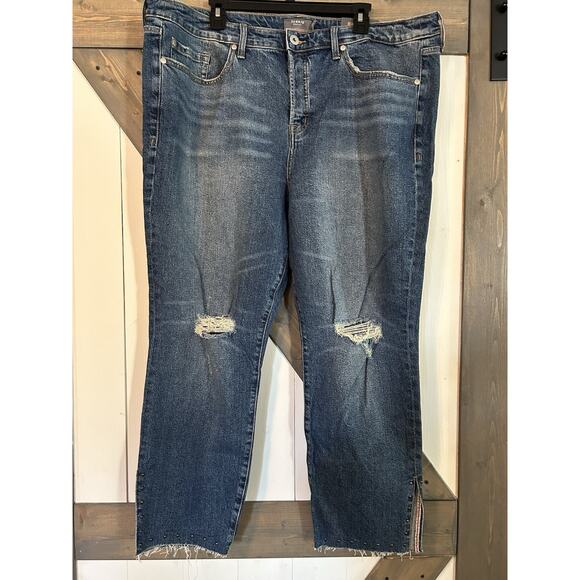 Torrid Jeans Womens Size 20R Med Wash Studded Raw Hem High Rise Straight NWT - Picture 1 of 8